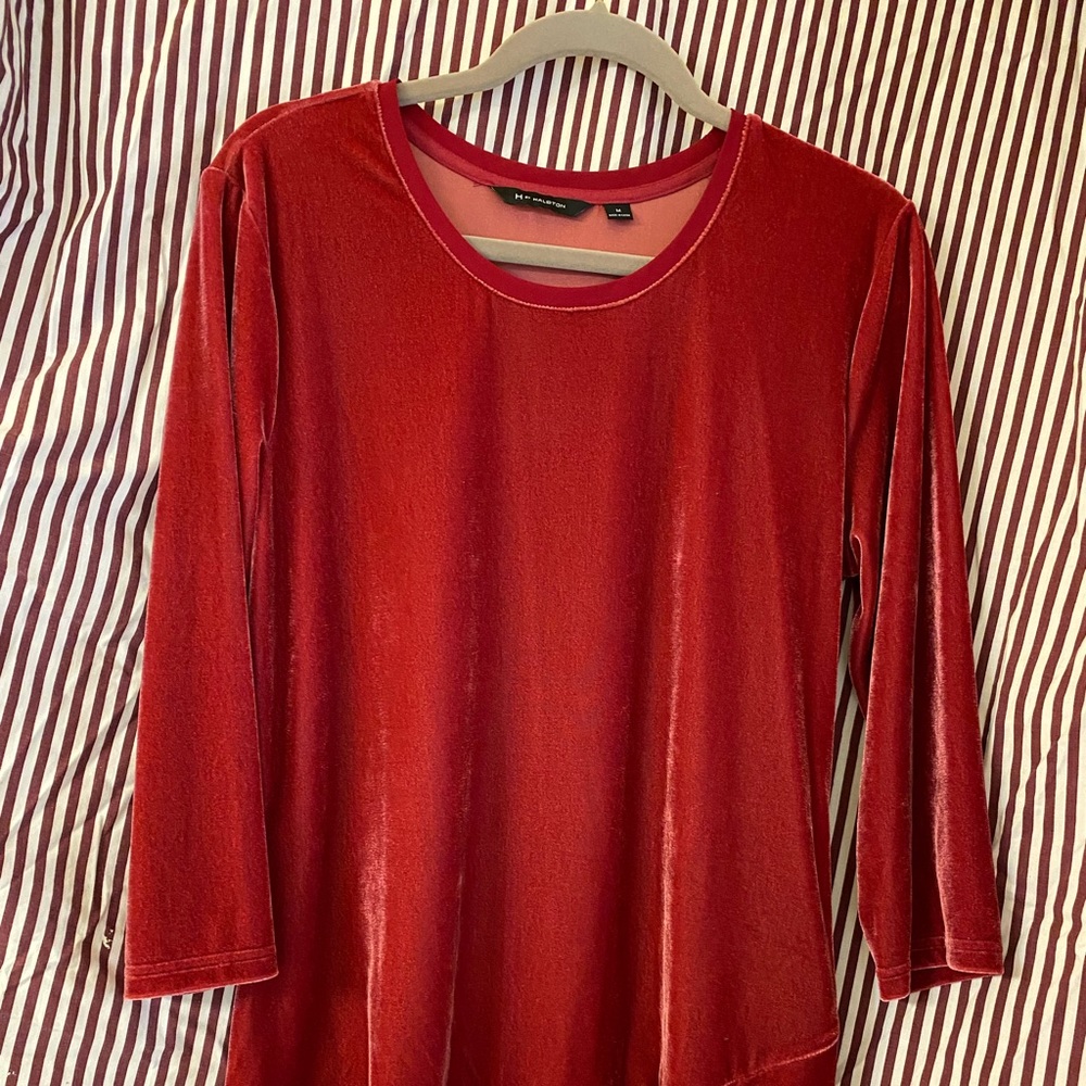 NEW Halston velvet tunic top.  Very cute!!!